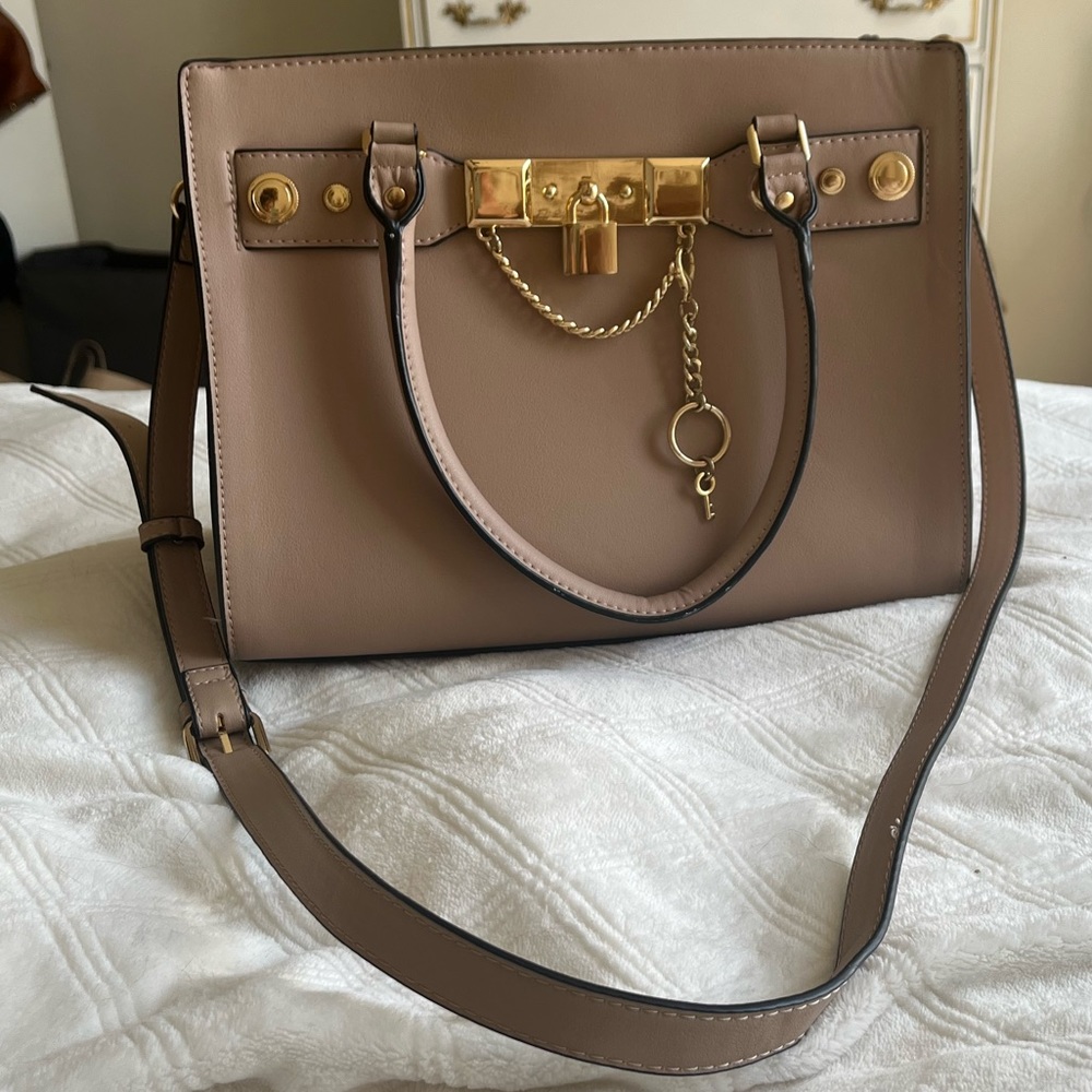 Like new beige aldo purse